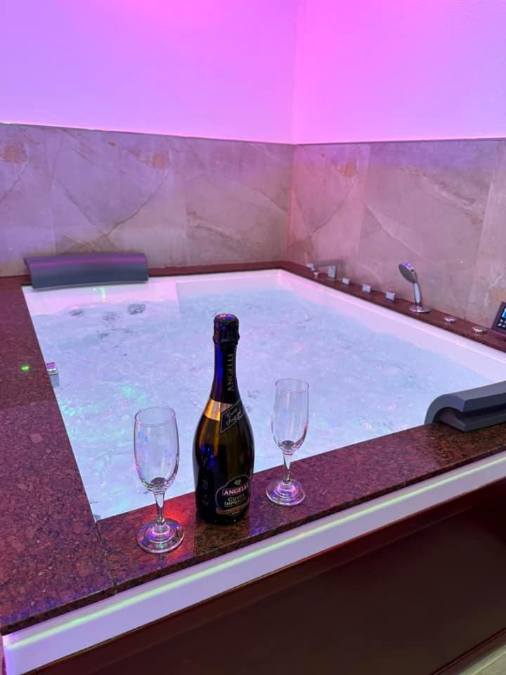 Regim Hotel Hanea Jacuzzi In Camera,Piscina Exterioara Si Sauna Comuna Sibiu Luaran gambar